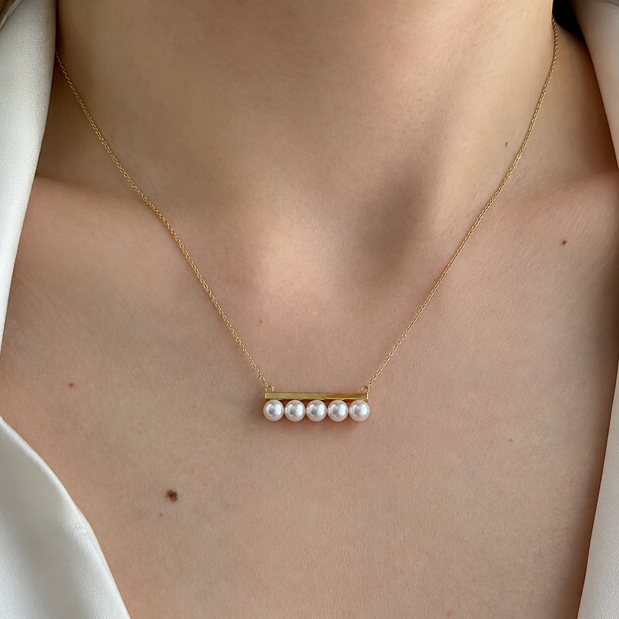 18K Gold Akoya Pearl Balance Necklace